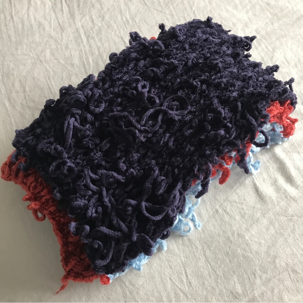 Colorblock Long Knit Scarf - Picture 2 of 3